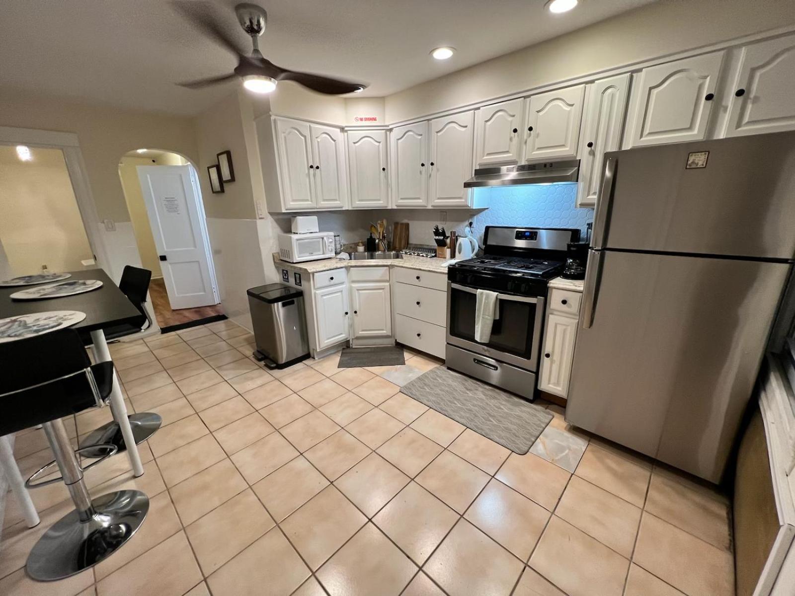 7-A Diamond In Yonkers Appartement Buitenkant foto